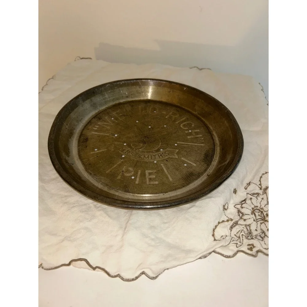 Vintage Mrs Smiths Mello-Rich Pie Tin Metal Embossed Baking Pan 9 Inch